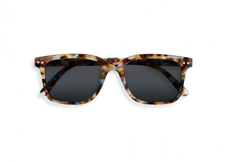 izipizi-blue-tortoise-naoca-reza-sunce-za-odrasle-gradska-beba-3 #L SUN Naočare za odrasle za sunce. IZIPIZI Sunčane naočare - Polarizovana stakla - 100% UV zaštita, kategorija 3, univerzalni model