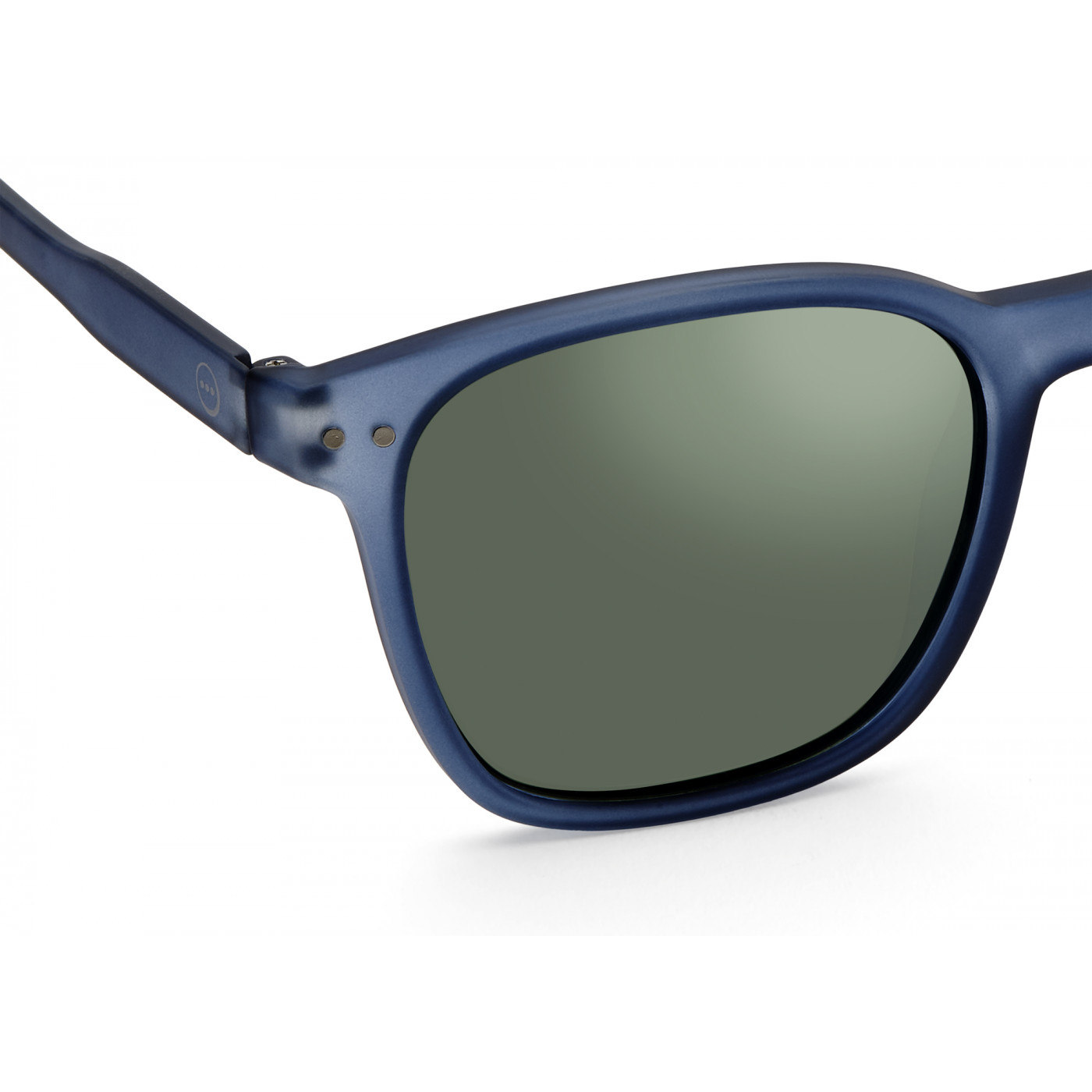 izipizi-naocare-za-sunce-za-odrasle-sun-nautic-night-blue-crystal-sunglasses-polarized-lenses-gradska-beba-3 IZIPIZI #SUN Nautic Naočare za odrasle Naočare za vodene sportove i vožnju - Polarizovana stakla - 100% UV zaštita, kategorije 3, univerzalni model