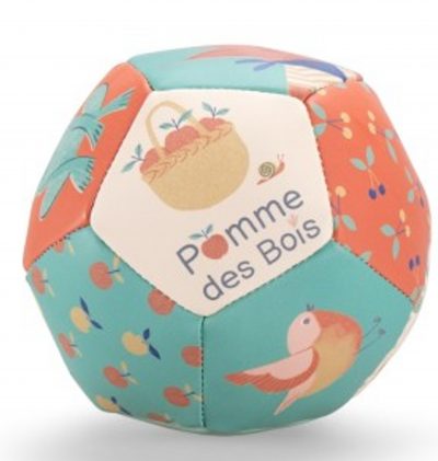 Mekana lopta - Pomme des Bois. Mekana loptica je savršena da bude prvi bebin poklon. Ova Moulin roty lopta pogodna je za male ruke.