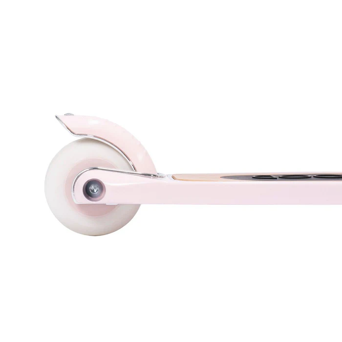 BW-SCOOTER-PINK-02-banwood-trotinet-sa-tri-tocka-gradska-beba-4