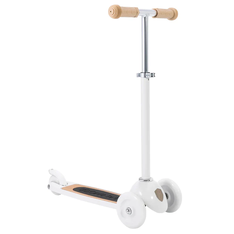 BW-SCOOTER-WHITE-02-banwood-trotinet-sa-tri-tocka-gradska-beba-2