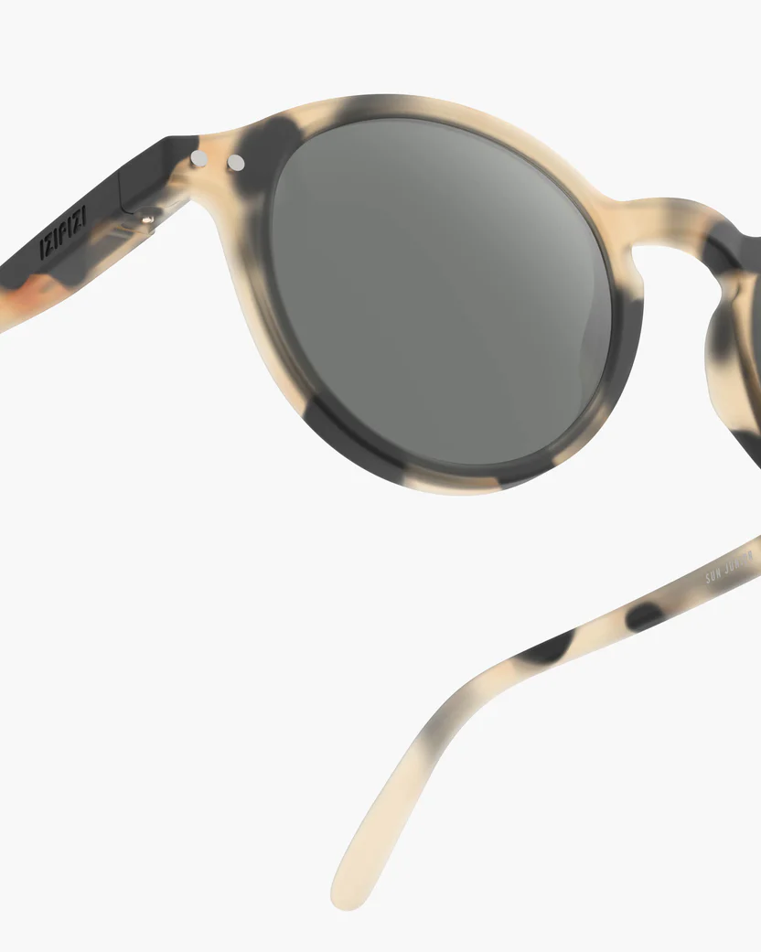 LIGHT TORTOISE 3